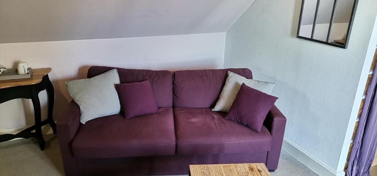 La Demeure Du Goupil Acomodação com café da manhã Brissac-Quince Exterior foto